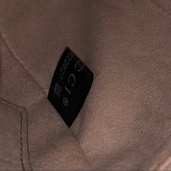 SOLD—- Gucci Bloom crossbody/shoulder bag! - Picture 5 of 5